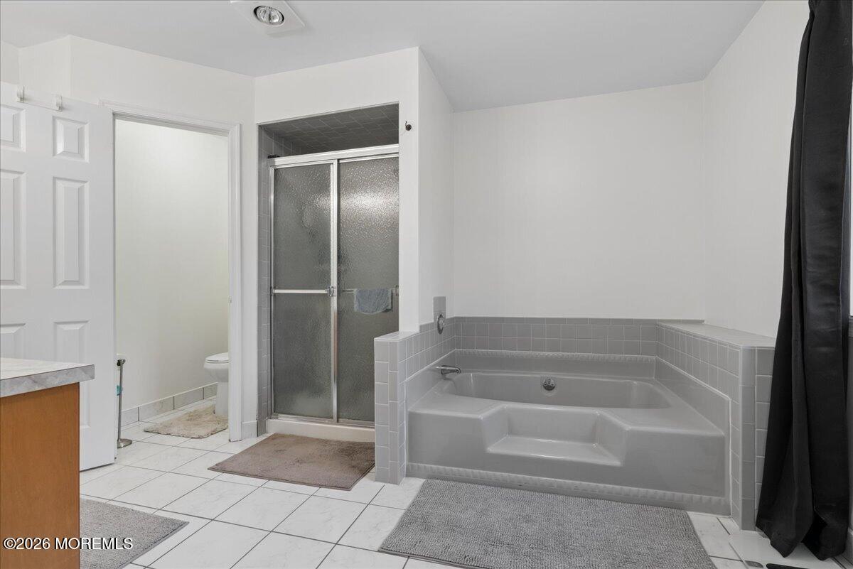193 Pear Drive Marlboro NJ 07746