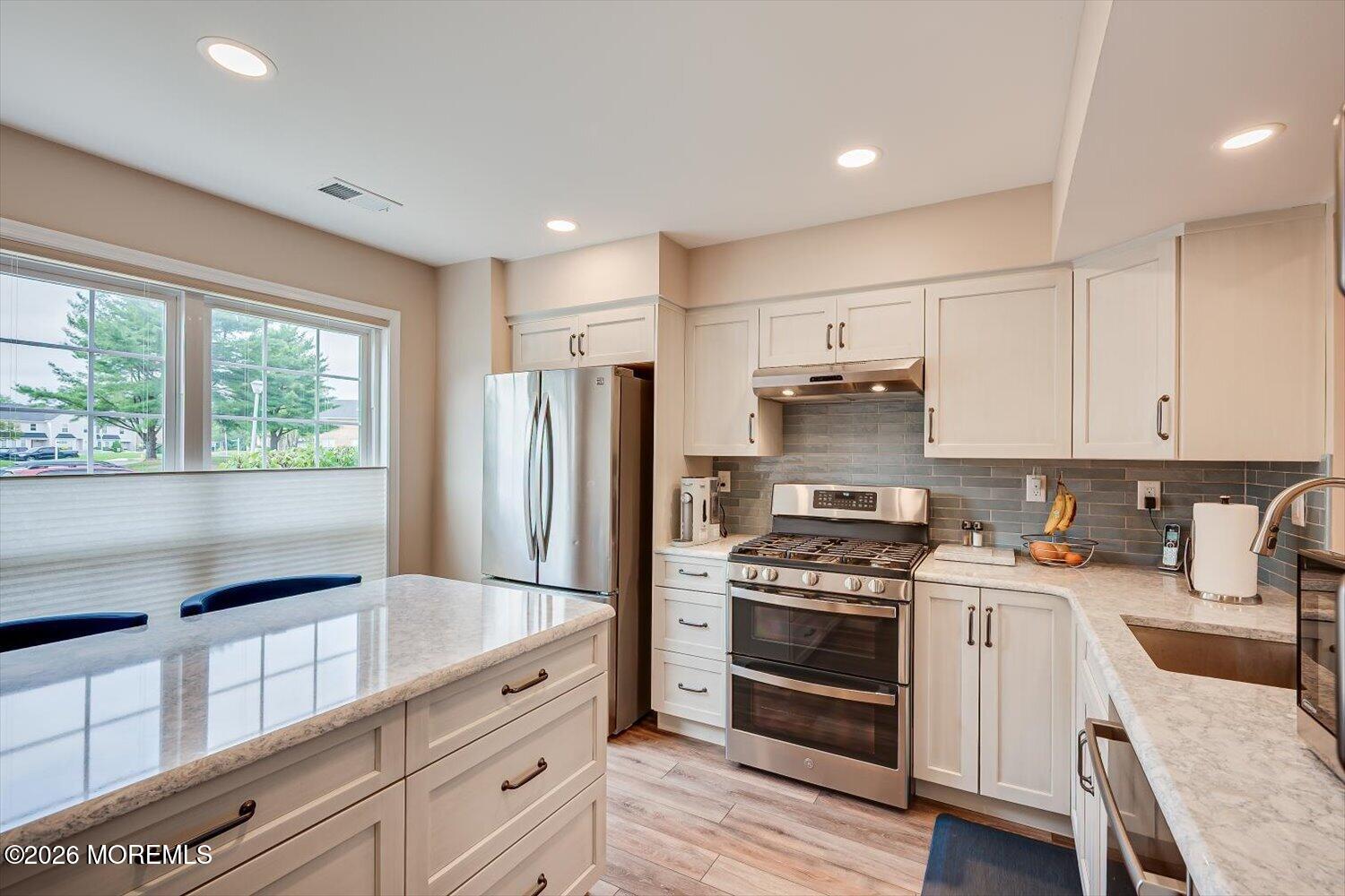 254 Teasdale Place Morganville NJ 07751
