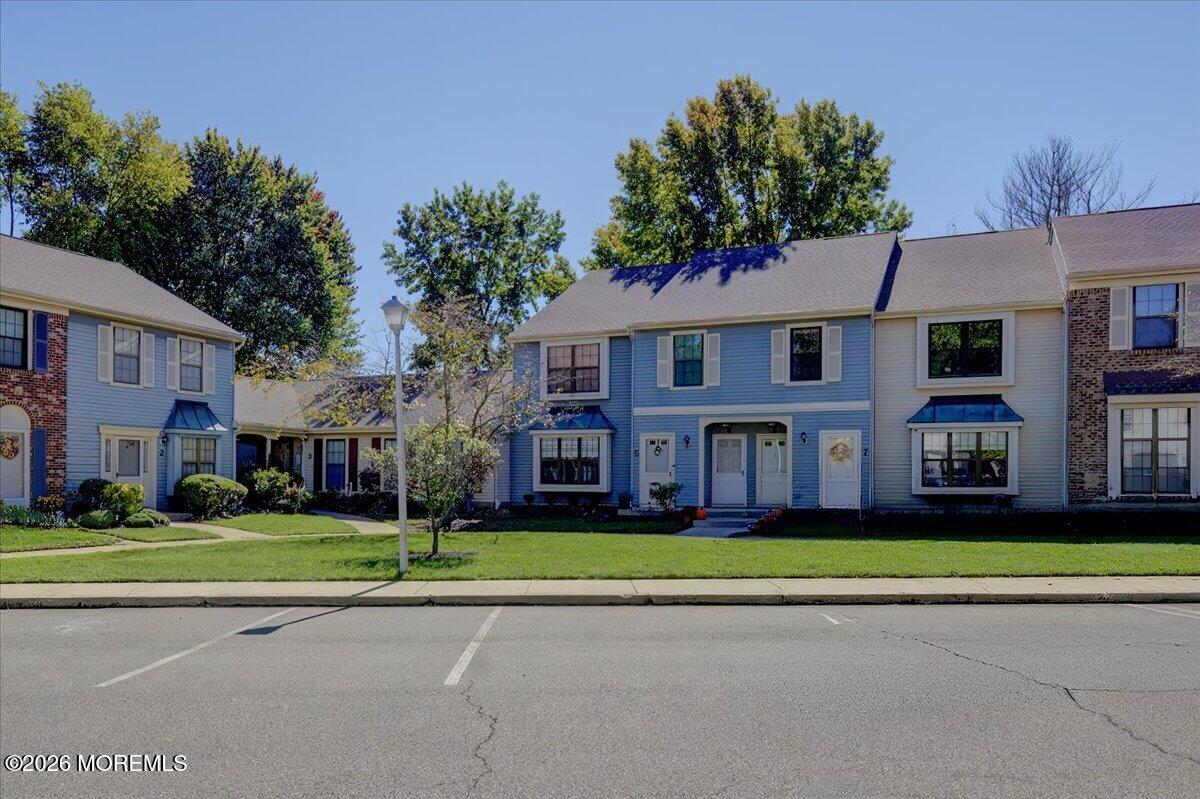 8 Deptford Court Freehold NJ 07728