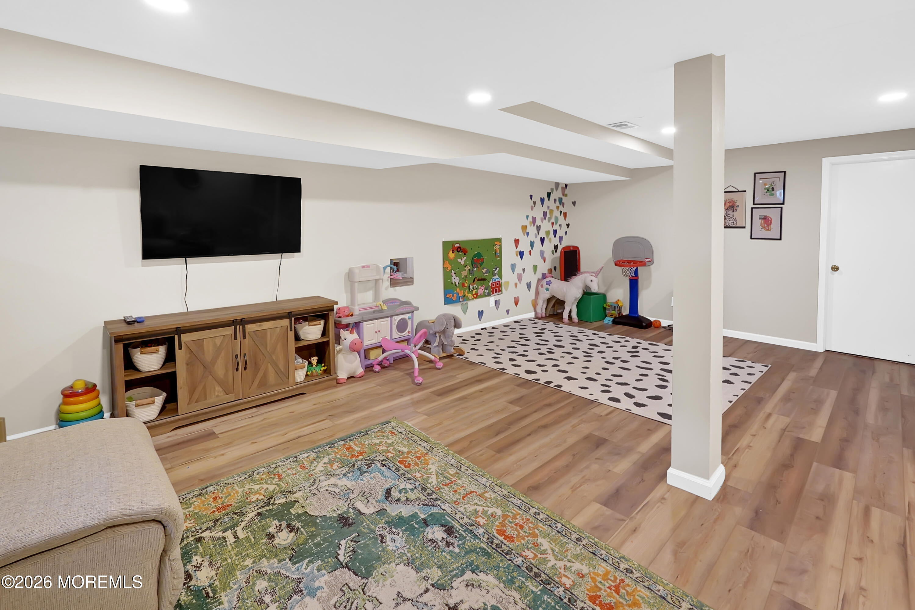 413 Oak Knoll Drive Manalapan NJ 07726