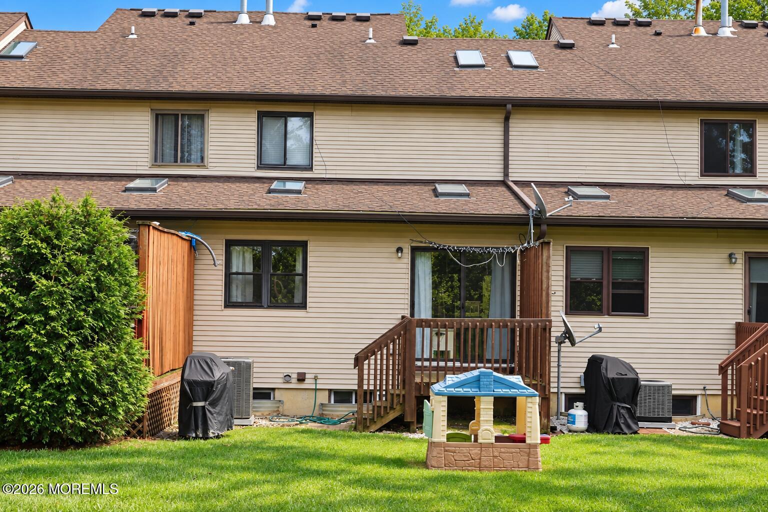 413 Oak Knoll Drive Manalapan NJ 07726