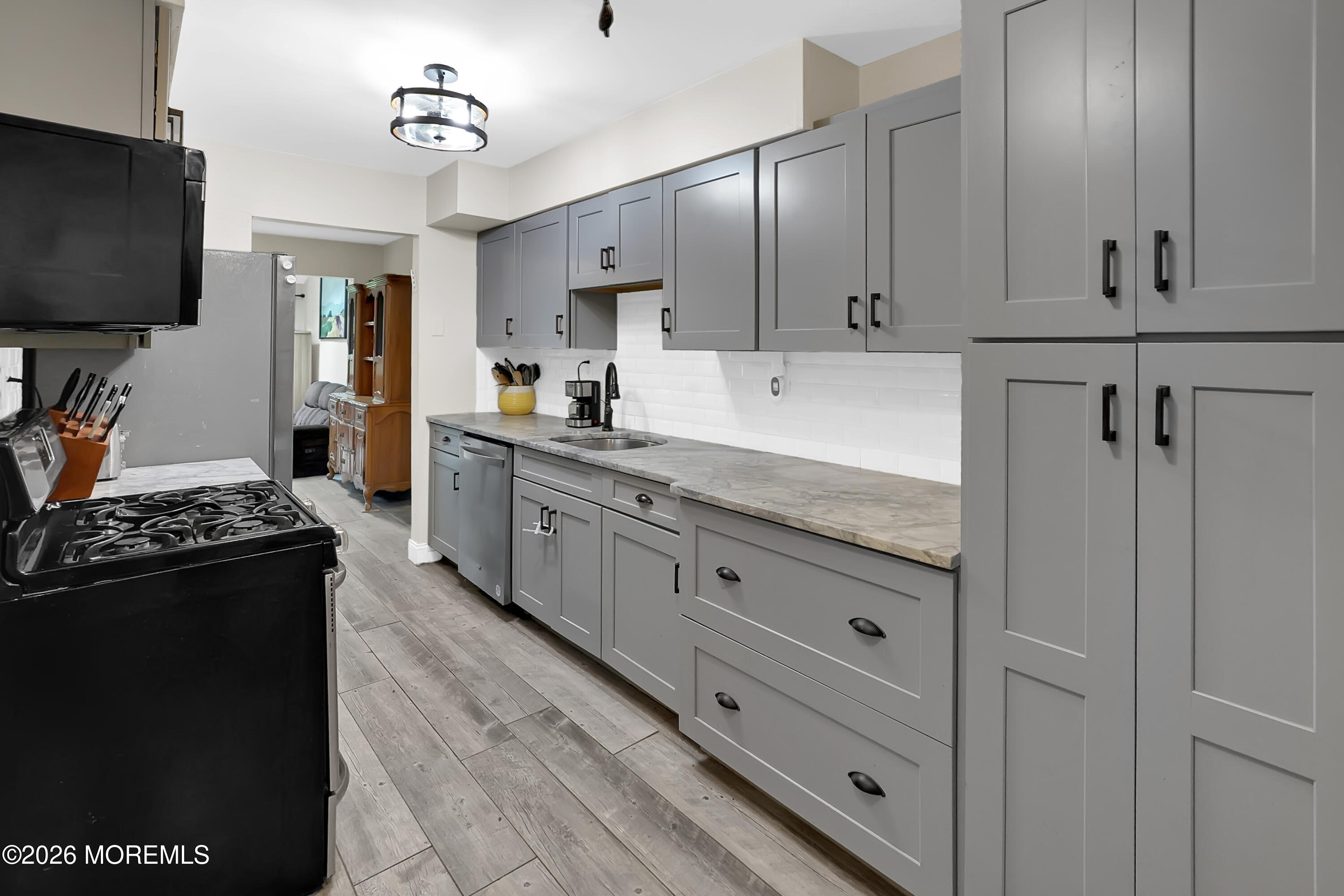 413 Oak Knoll Drive Manalapan NJ 07726