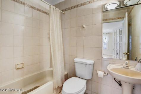 369 Yorkshire Place Morganville NJ 07751