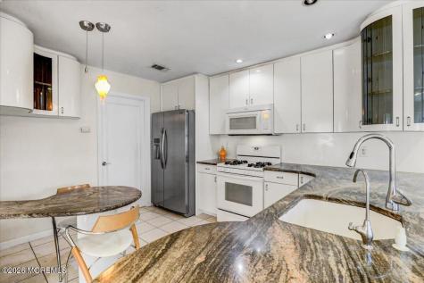 369 Yorkshire Place Morganville NJ 07751
