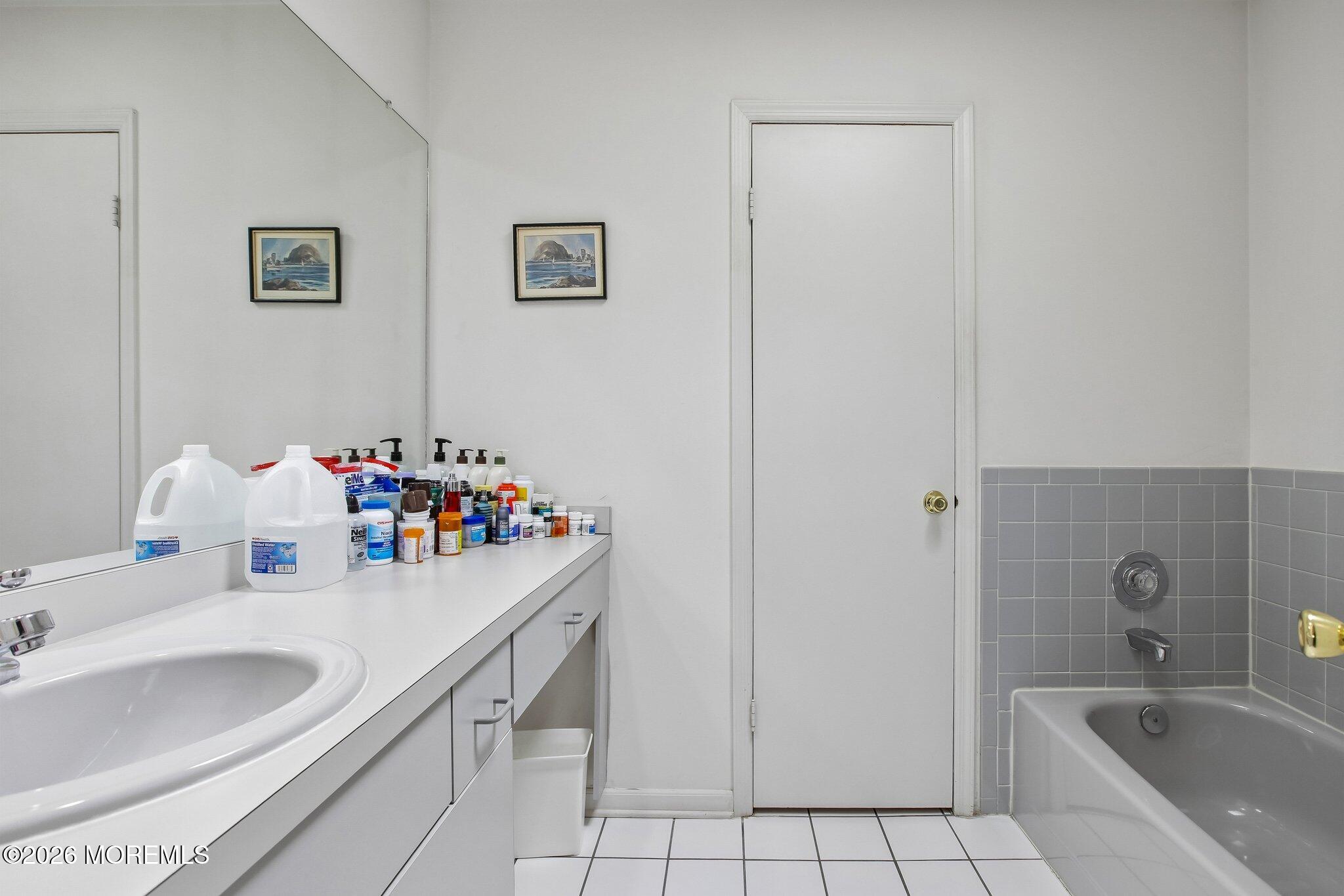 163 Clarken Drive West Orange NJ 07052
