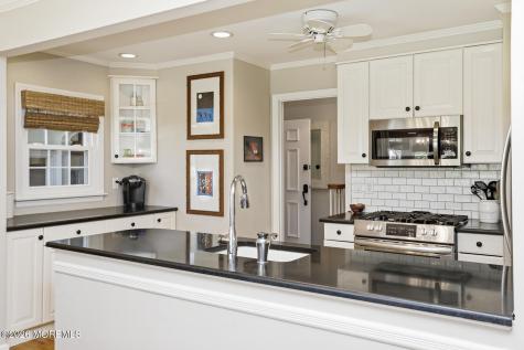 5 Berkeley Square Brielle NJ 08730