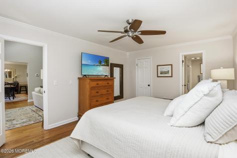 5 Berkeley Square Brielle NJ 08730