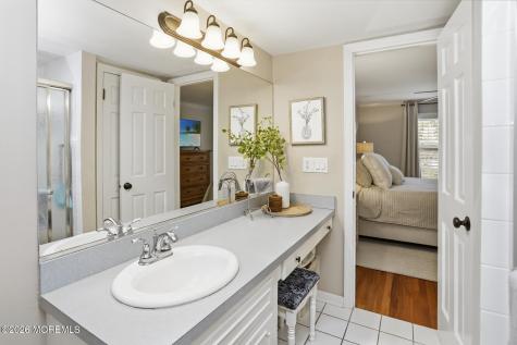 5 Berkeley Square Brielle NJ 08730