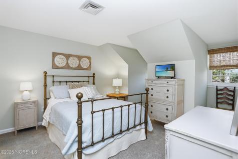 5 Berkeley Square Brielle NJ 08730