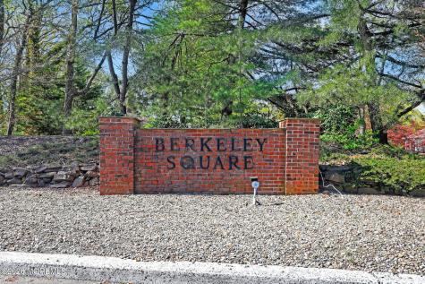 5 Berkeley Square Brielle NJ 08730
