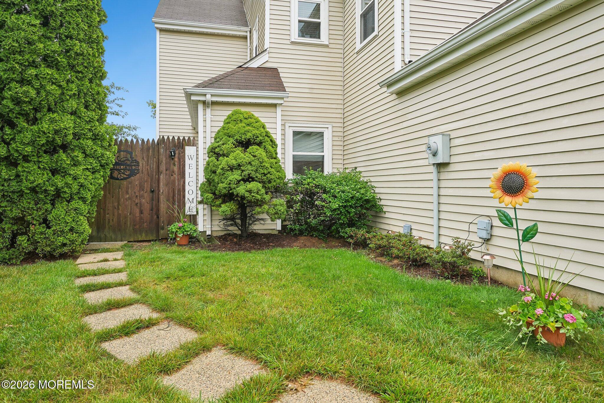 17 Cooper Court Freehold NJ 07728