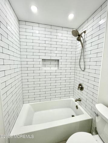 162 Pinetree Court Howell NJ 07731