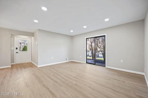 802 Begonia Court Jackson NJ 08527
