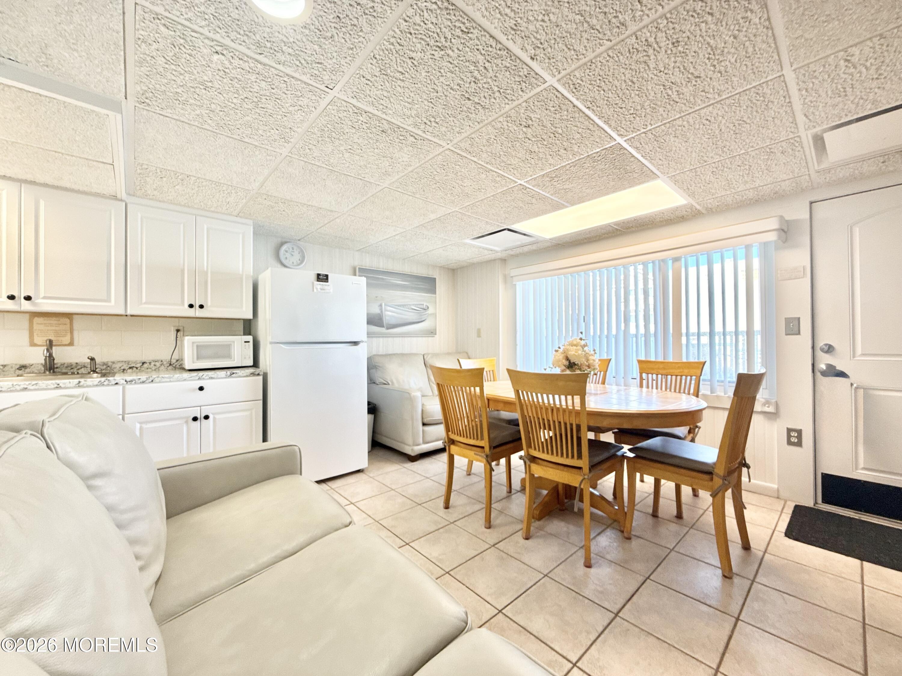 406 E Monterey Avenue Wildwood NJ 08260