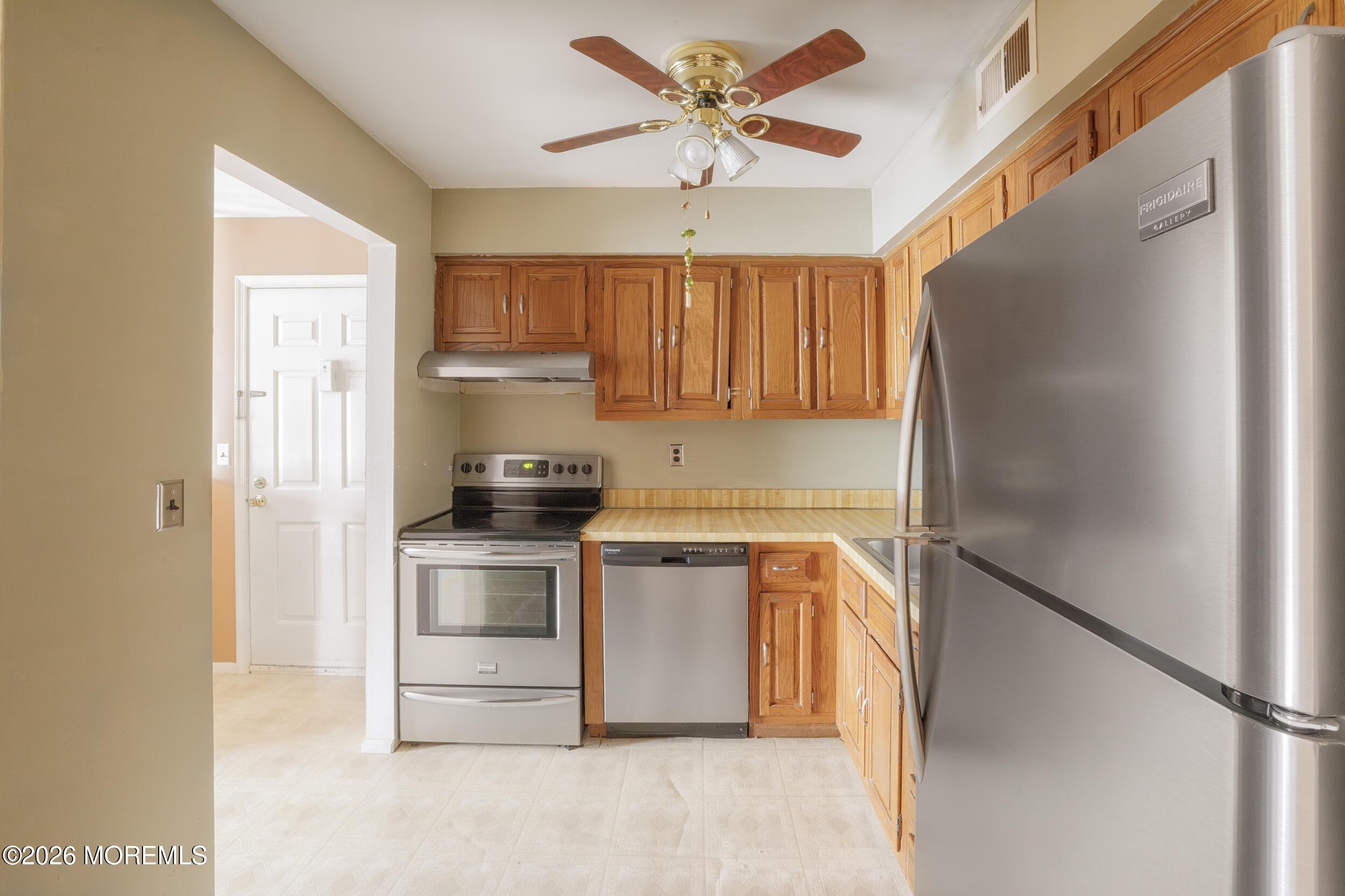713 Wellington Place Matawan NJ 07747