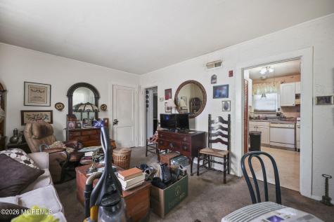 73 Belshaw Avenue Shrewsbury Twp NJ 07724