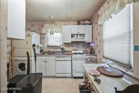 73 Belshaw Avenue Shrewsbury Twp NJ 07724
