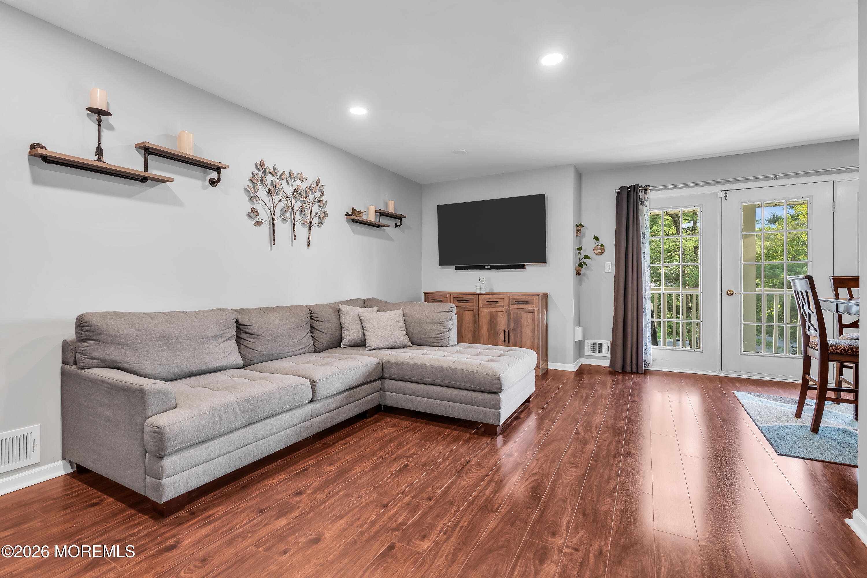 118 Evergreen Court Freehold NJ 07728