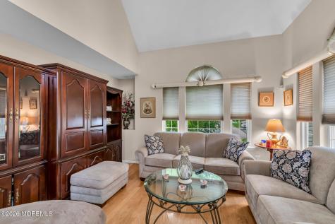 1606 Aqueduct Court Toms River NJ 08755