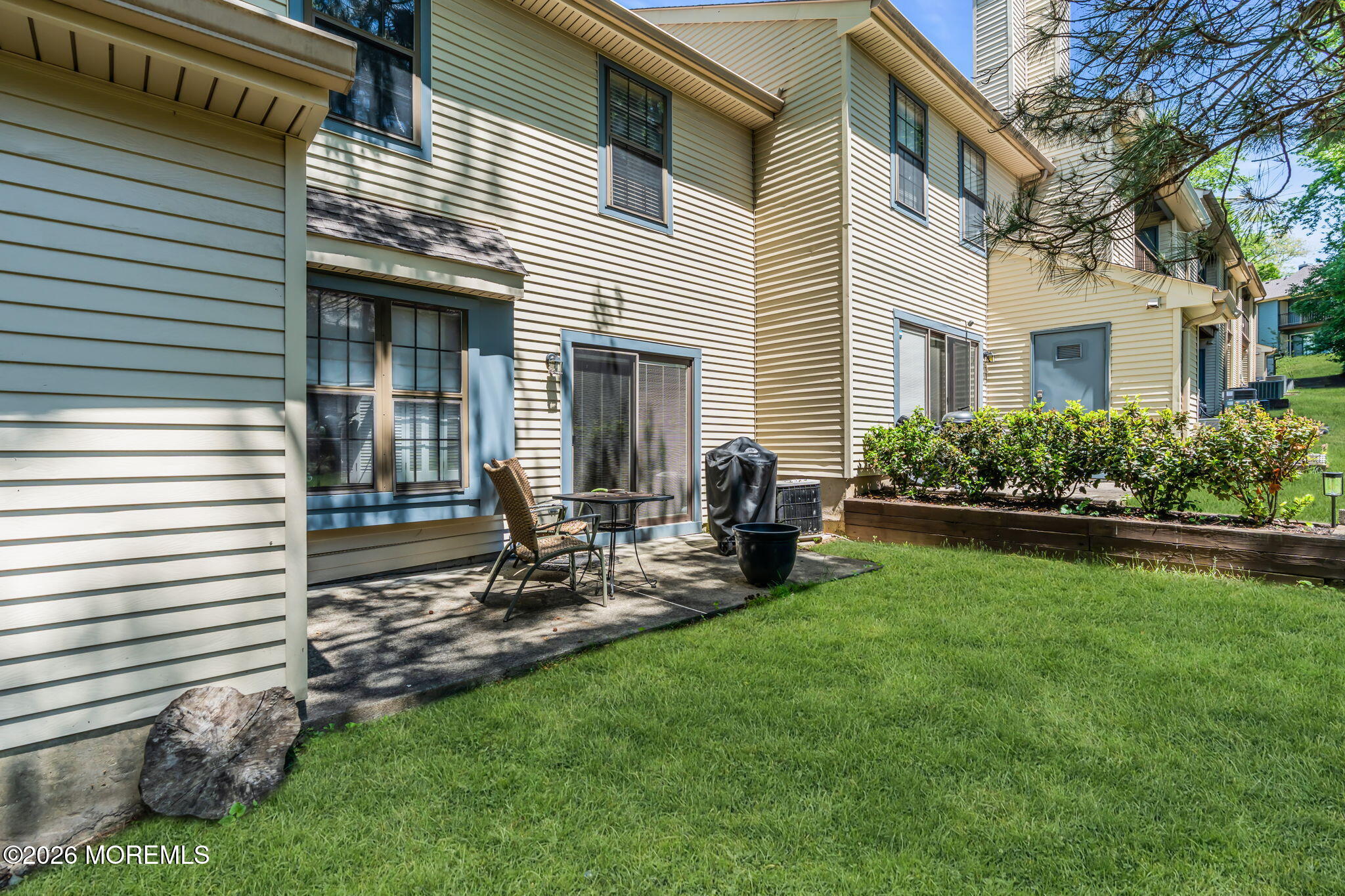 242 Perth Hill Court Aberdeen NJ 07747