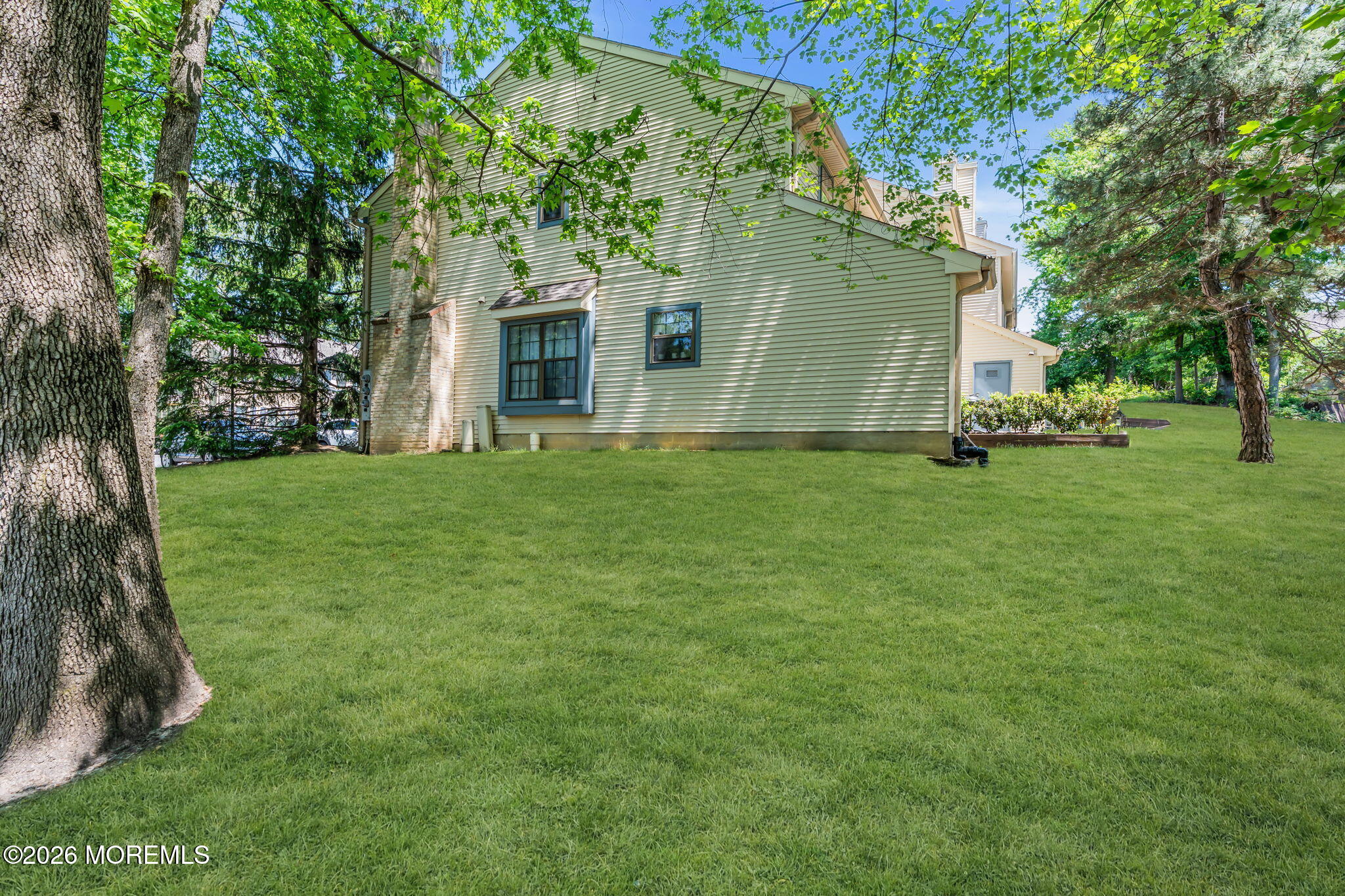 242 Perth Hill Court Aberdeen NJ 07747