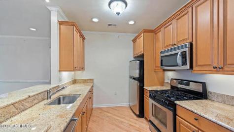 338 Sophee Lane Lakewood NJ 08701