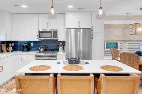 27 Shell Road Mantoloking NJ 08738