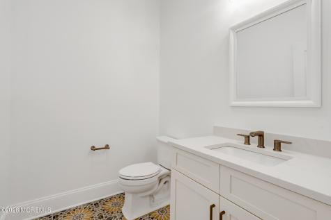 128 Eagle Way Eatontown NJ 07724