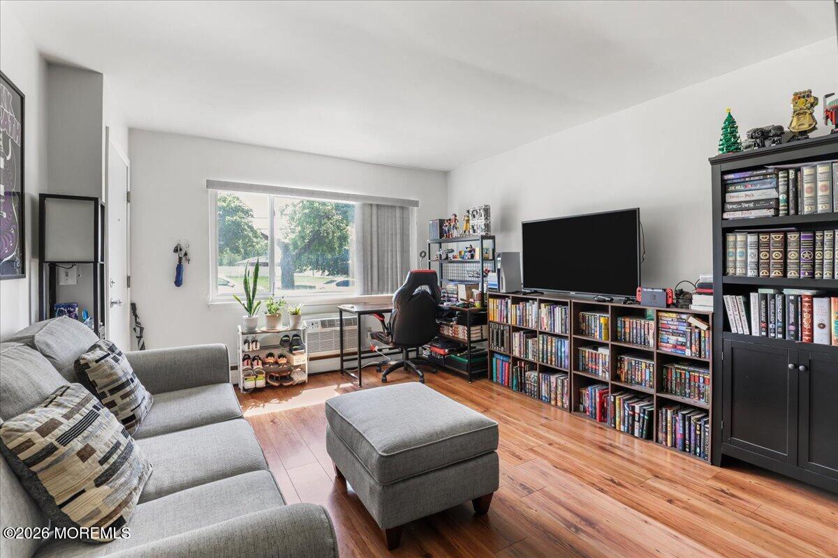 37 Laurel Place Eatontown NJ 07724