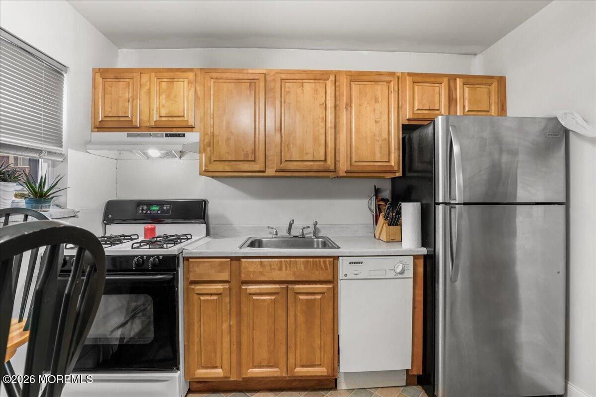 37 Laurel Place Eatontown NJ 07724
