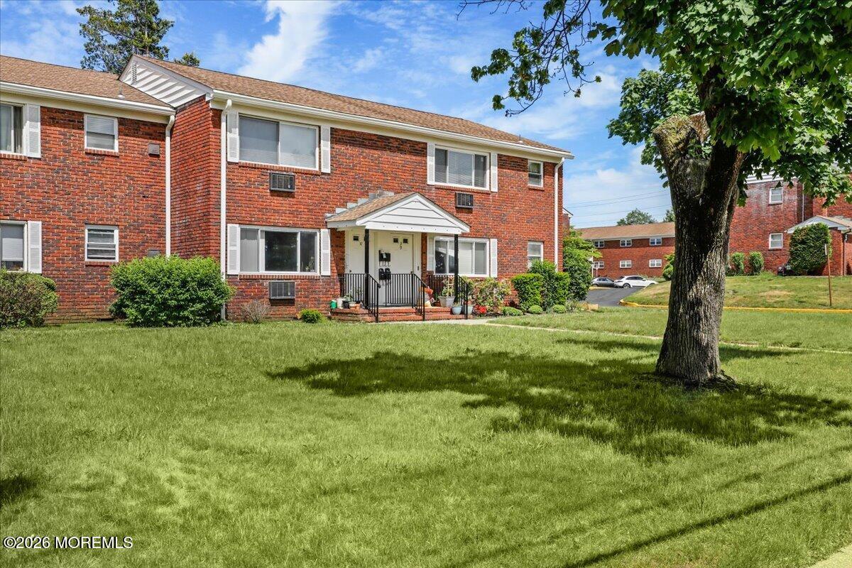 37 Laurel Place Eatontown NJ 07724