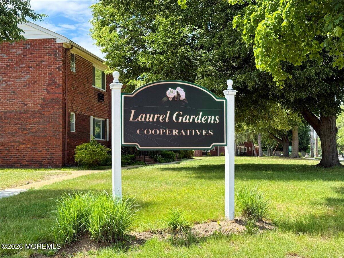 37 Laurel Place Eatontown NJ 07724
