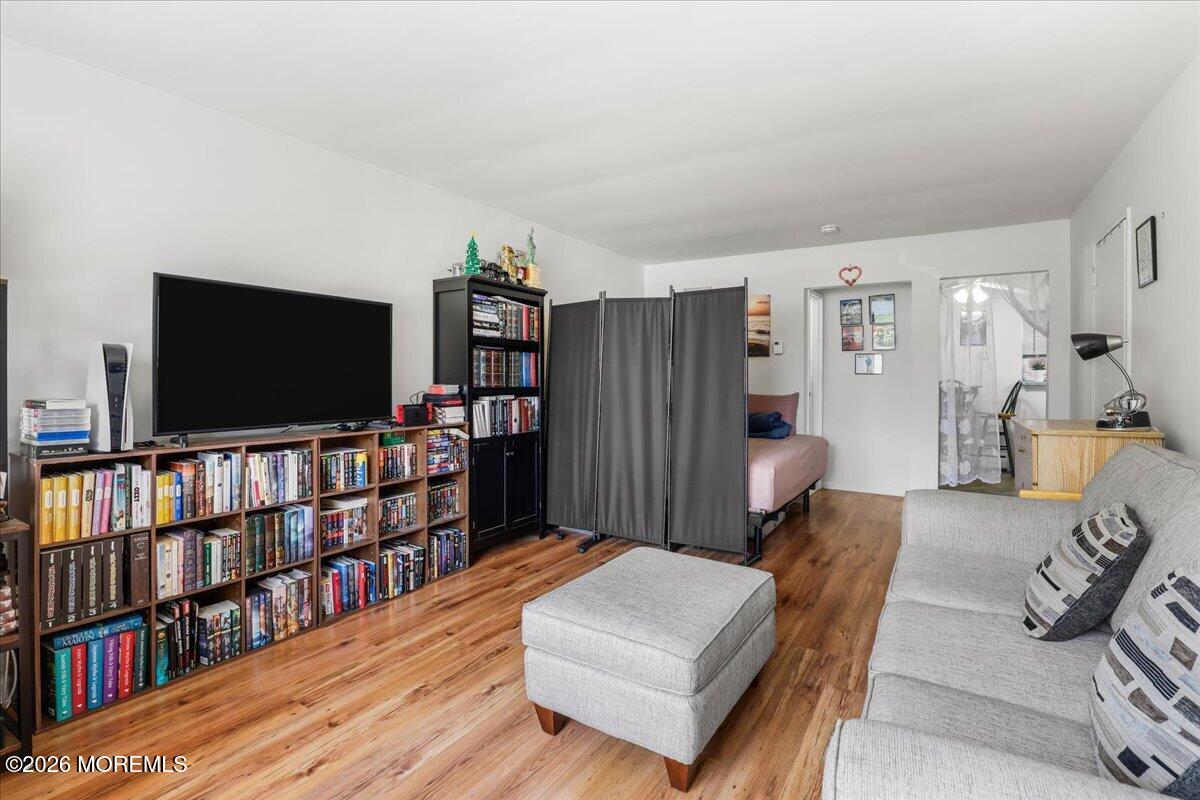 37 Laurel Place Eatontown NJ 07724