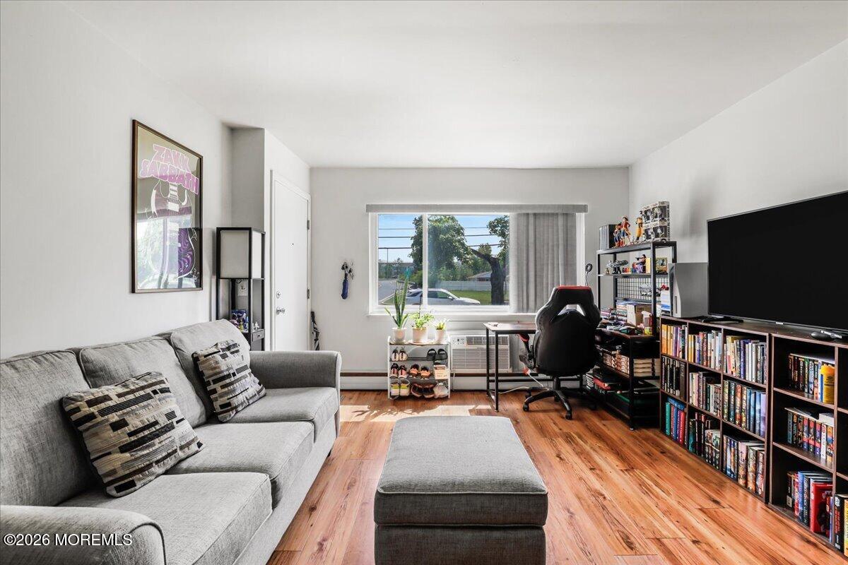 37 Laurel Place Eatontown NJ 07724