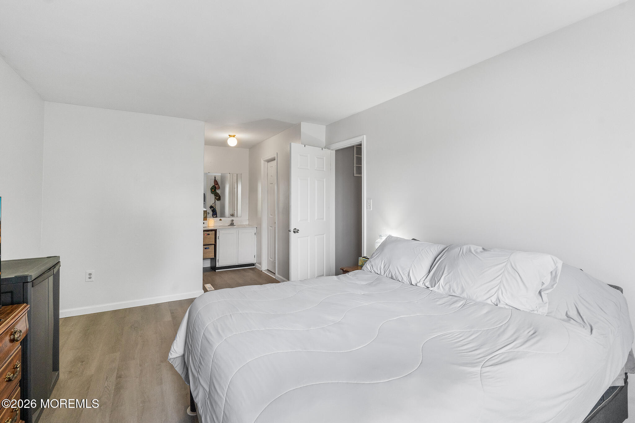 27 Gena Court Hamilton NJ 08690