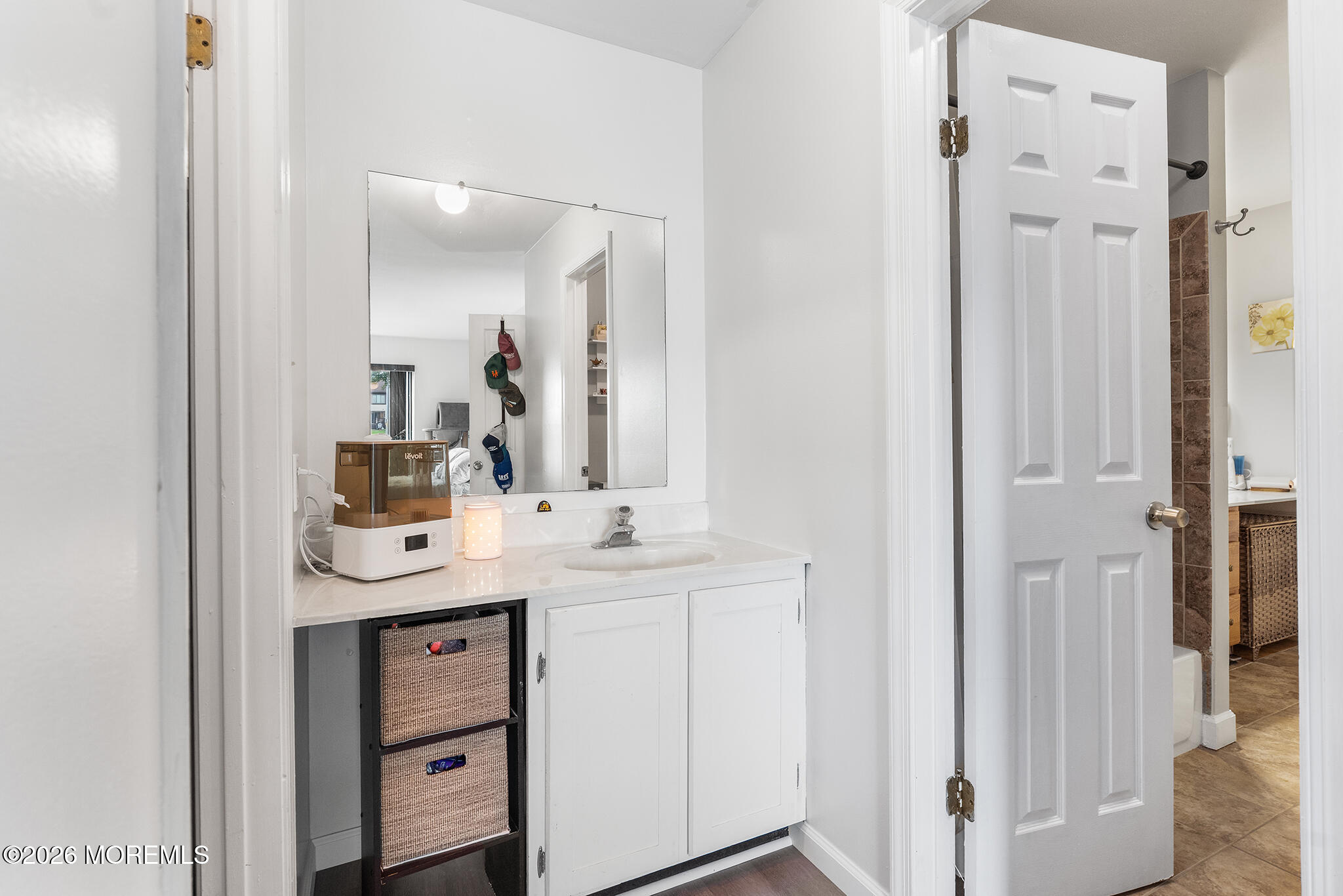 27 Gena Court Hamilton NJ 08690