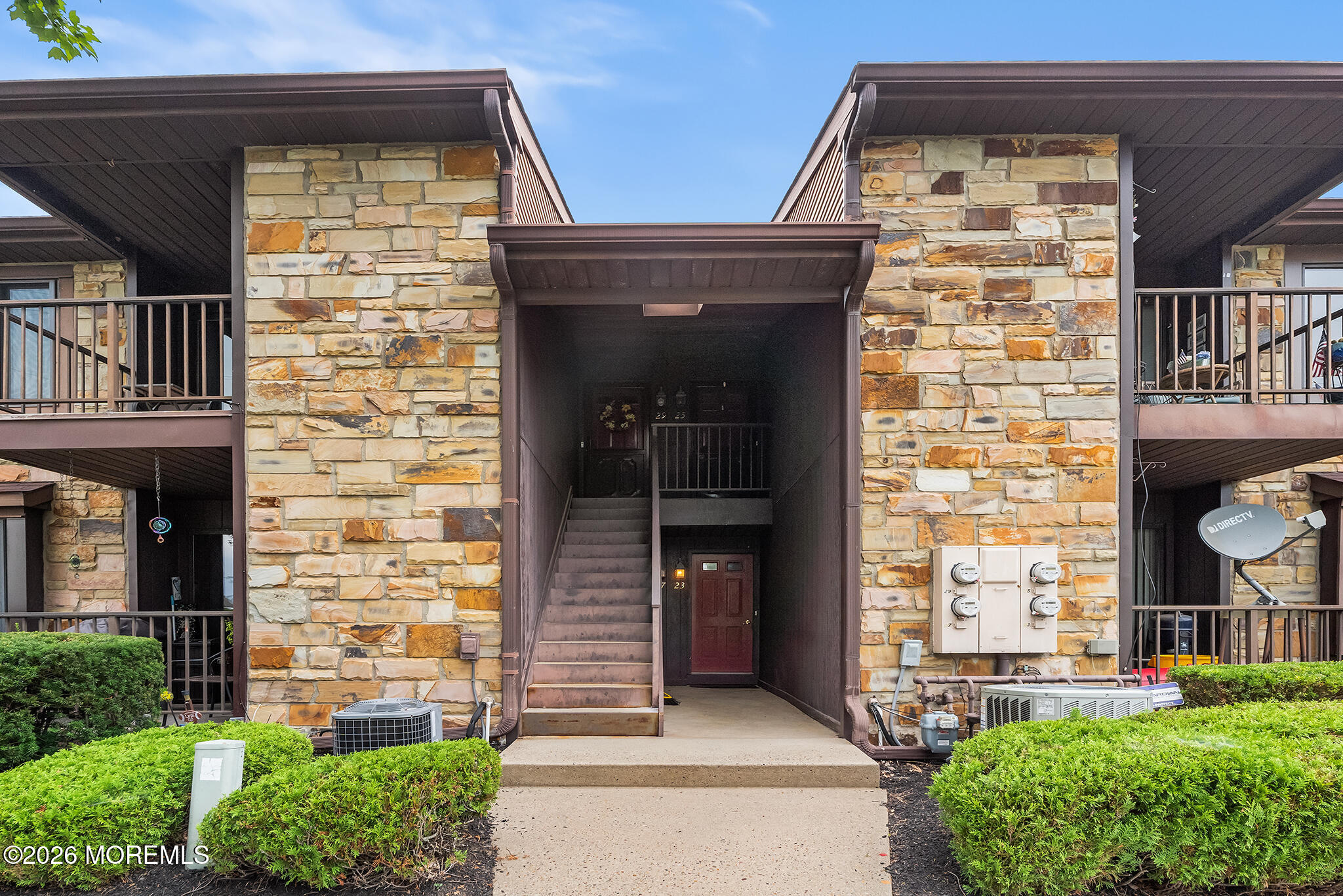27 Gena Court Hamilton NJ 08690