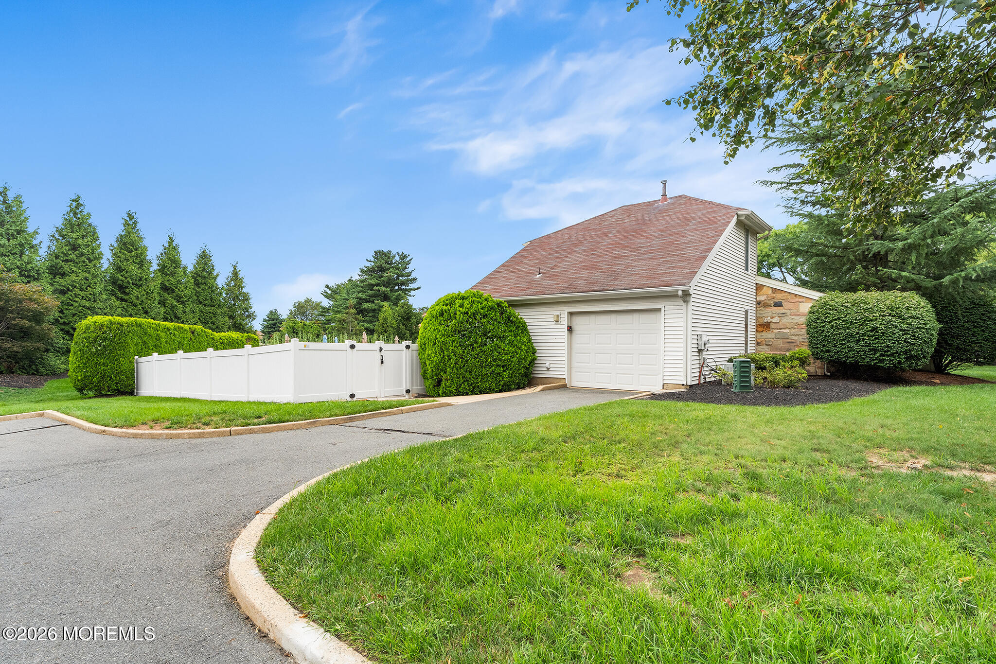 27 Gena Court Hamilton NJ 08690
