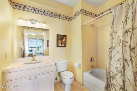 276 Beachway Avenue Keansburg NJ 07734