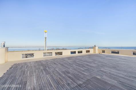 276 Beachway Avenue Keansburg NJ 07734