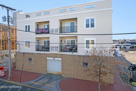 276 Beachway Avenue Keansburg NJ 07734