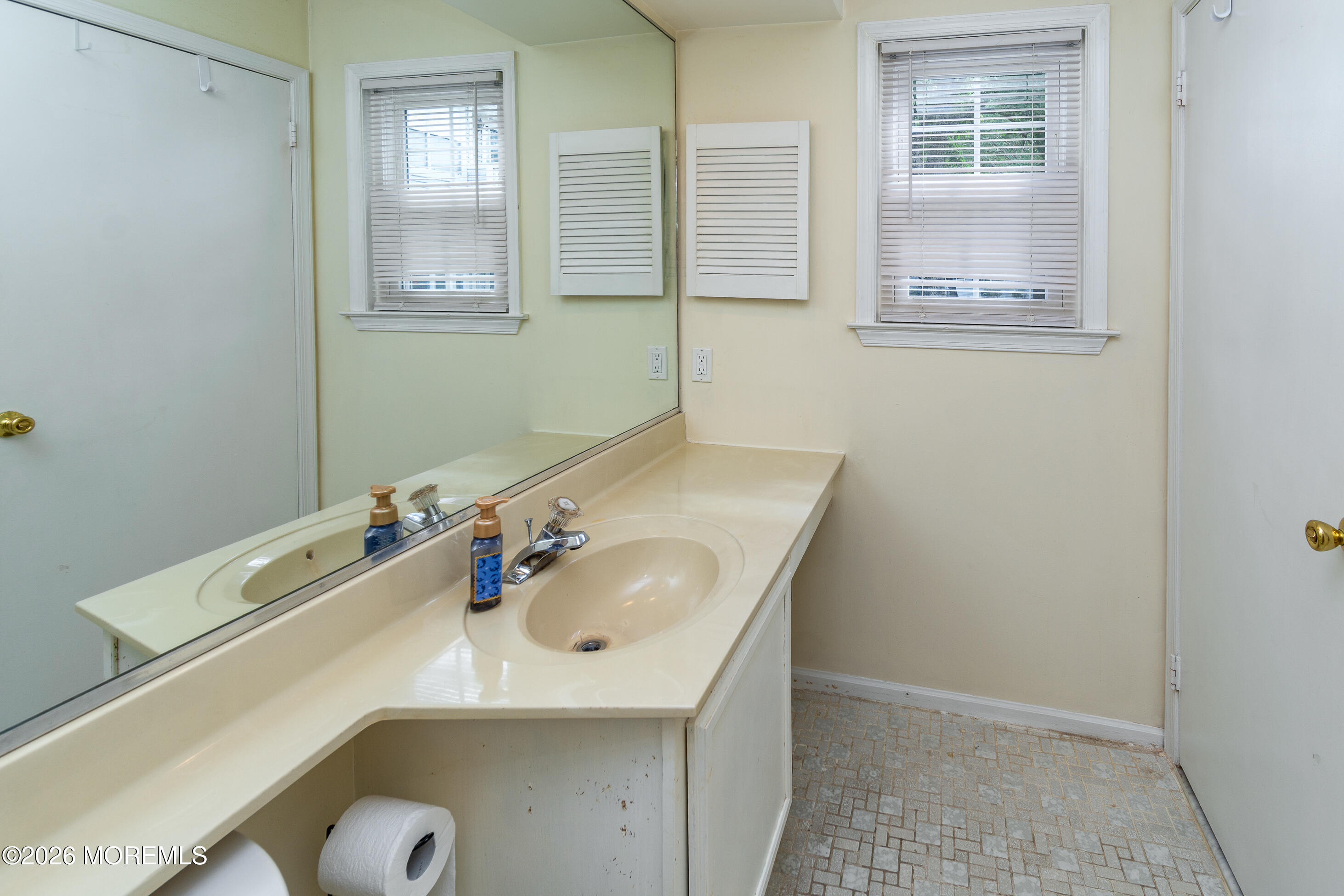 49 Chinkaberry Court Howell NJ 07731