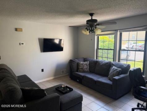 202 Larkspur Lane Jackson NJ 08527