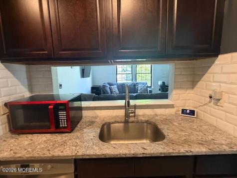 202 Larkspur Lane Jackson NJ 08527