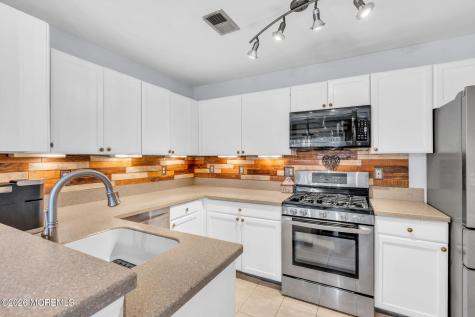 10 Buford Court Tinton Falls NJ 07753