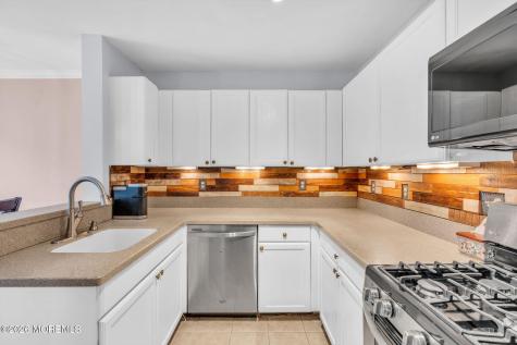 10 Buford Court Tinton Falls NJ 07753