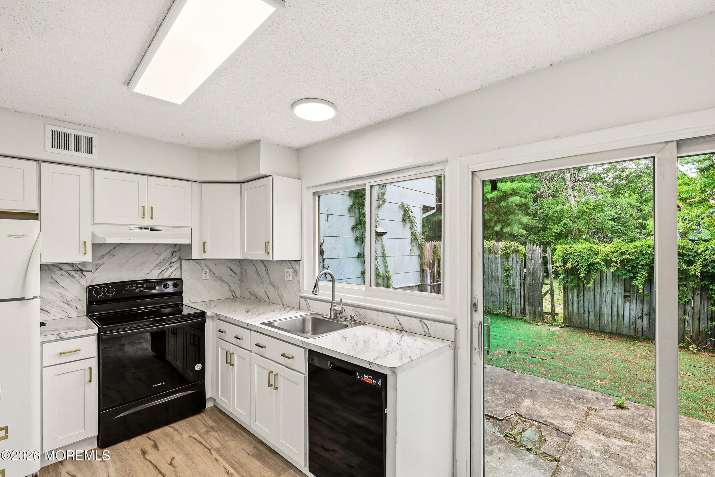 127 Downing Street Lakewood NJ 08701