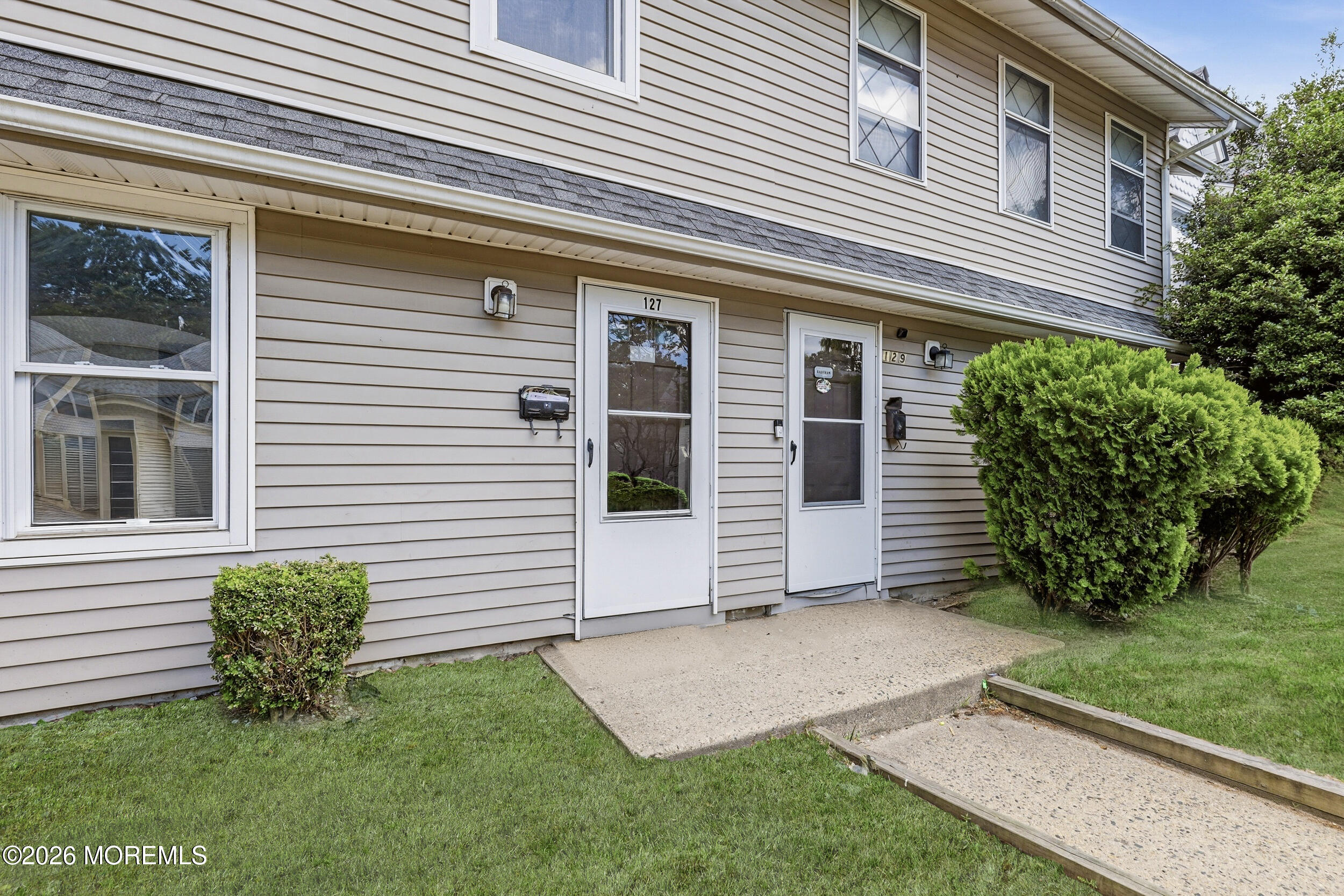 127 Downing Street Lakewood NJ 08701