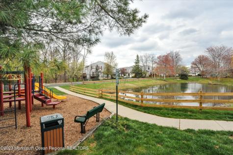 7 Harbor Bay Circle Laurence Harbor NJ 08879
