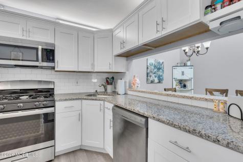 384 Mcdowell Drive East Brunswick NJ 08816